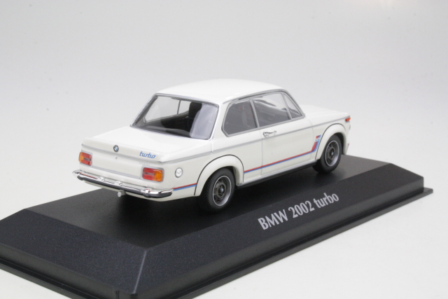 BMW 2002 Turbo 1973, valkoinen - Sulje napsauttamalla kuva