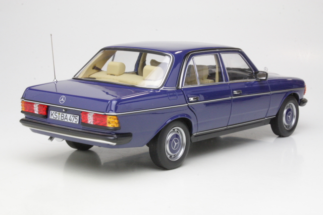 Mercedes 230 (w123) 1982, blue - Click Image to Close