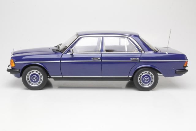 Mercedes 230 (w123) 1982, blue - Click Image to Close