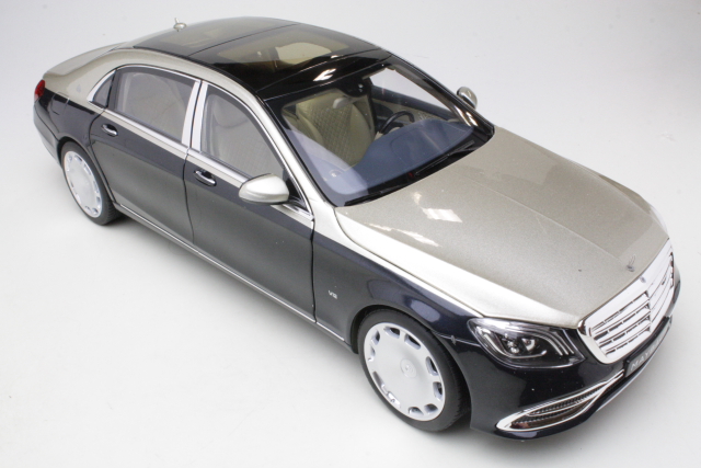 Mercedes Maybach S650 (X222), hopea/sininen