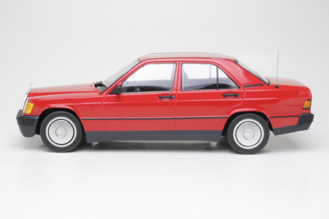 Mercedes 190E (w201) 1982, punainen - Sulje napsauttamalla kuva