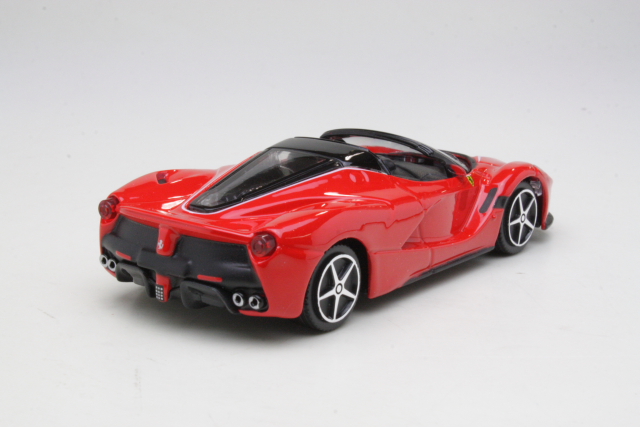Ferrari Laferrari Aperta 2017, punainen