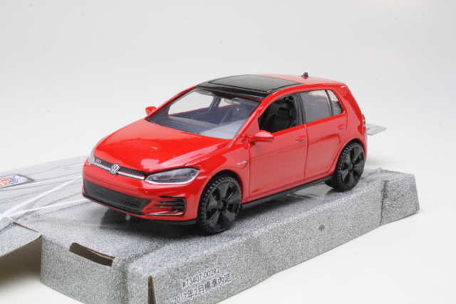 VW Golf A7 GTi 2017, red