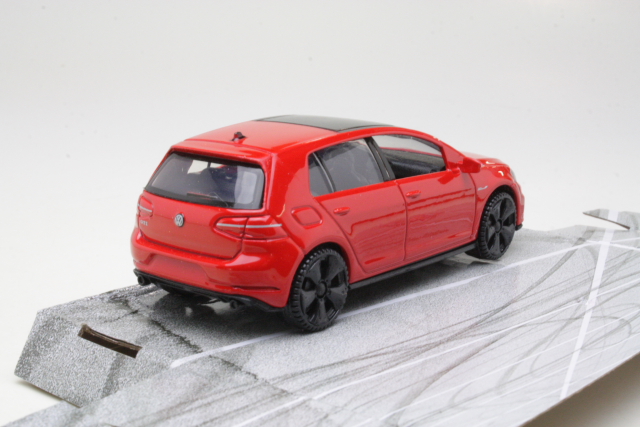 VW Golf A7 GTi 2017, red