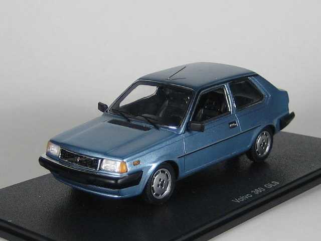 Volvo 360GLS, blue
