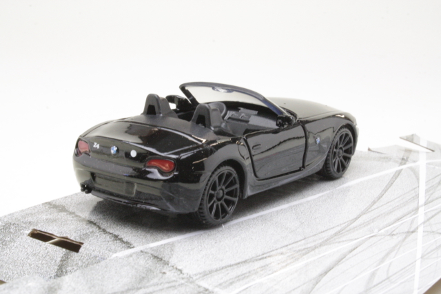 BMW Z4, musta