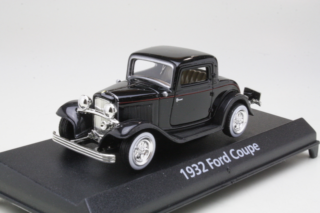 Ford Coupe 1932, musta - Sulje napsauttamalla kuva