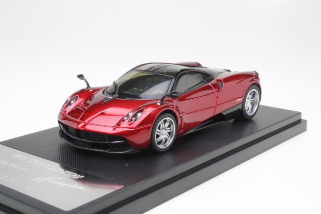 Pagani Huayra 2013, red/black