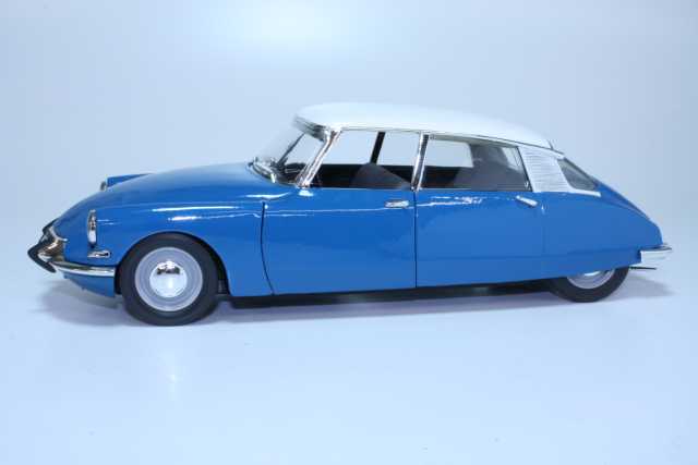 Citroen DS19 Berline 1963, blue