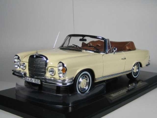 Mercedes 280SE (w111) Cabriolet 1969, beige