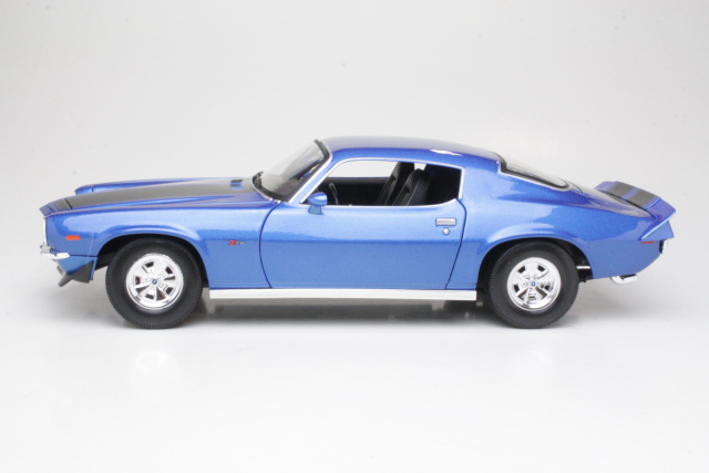 Chevrolet Camaro Z28 Coupe 1971, sininen - Sulje napsauttamalla kuva