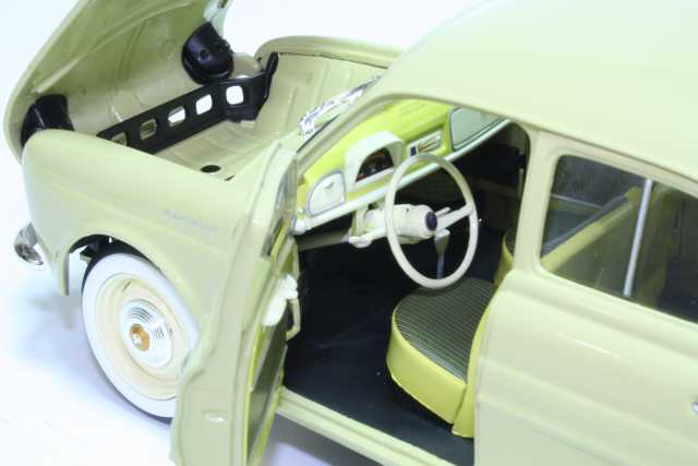 Renault Dauphine 1958, beige
