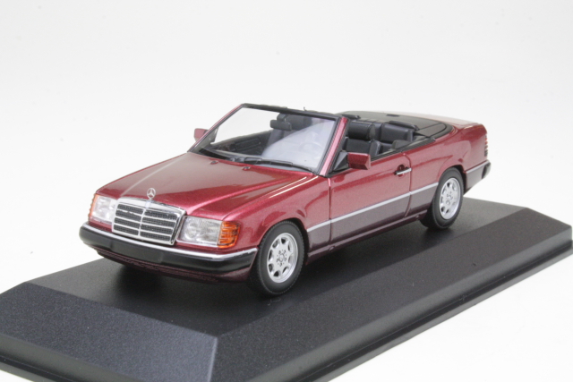 Mercedes 300CE-24 Cabriolet (A124) 1991, punainen - Sulje napsauttamalla kuva