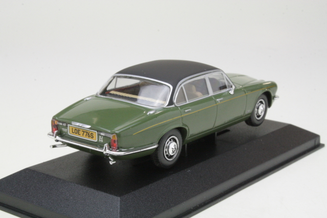 Jaguar XJ12 Series 2 LWB, green
