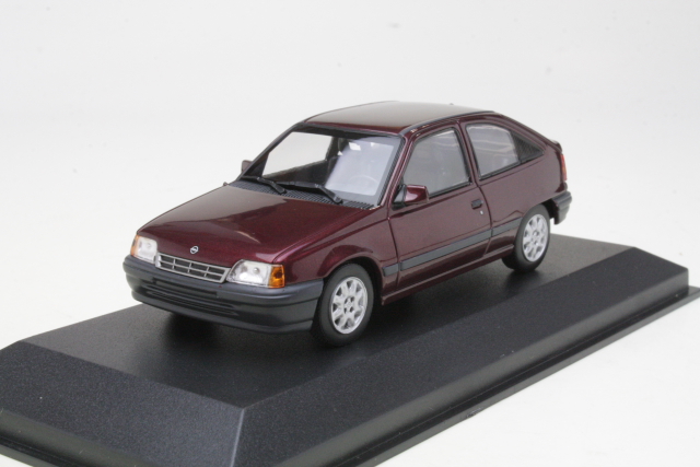 Opel Kadett E 1990, punainen