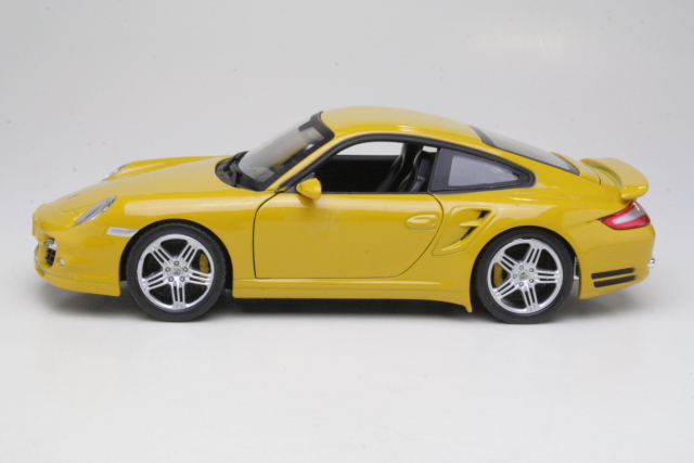Porsche 911 (997) Turbo, keltainen