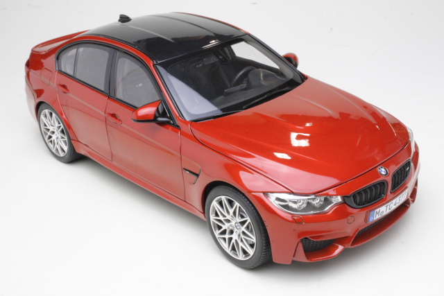 BMW M3 (F80) Competition 2016, oranssi
