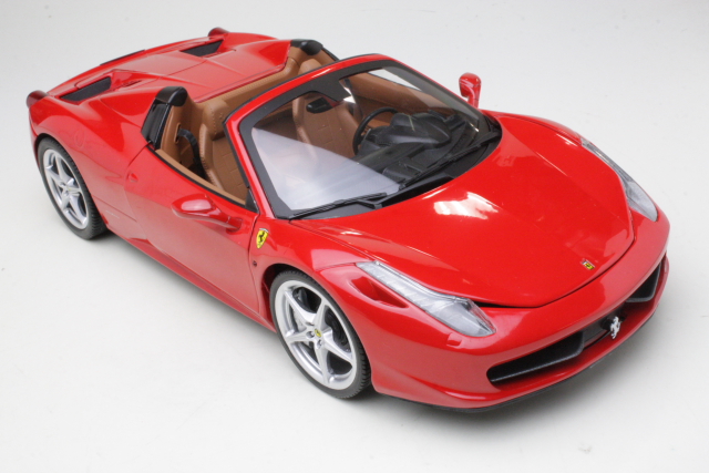 Ferrari 458 Italia Spider 2011, punainen