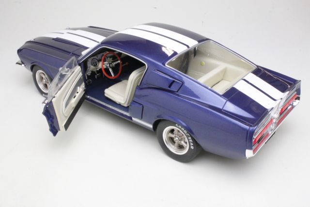 Ford Shelby Mustang GT500 1967, tummansininen