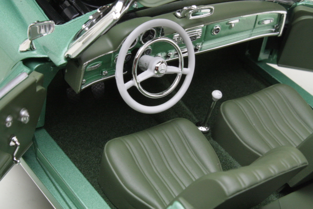 Mercedes 190SL 1957, light green - Click Image to Close