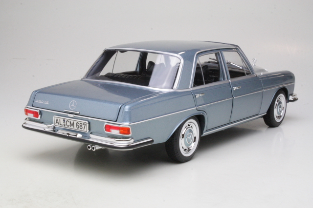 Mercedes 280SE (w108) 1968, light blue - Click Image to Close