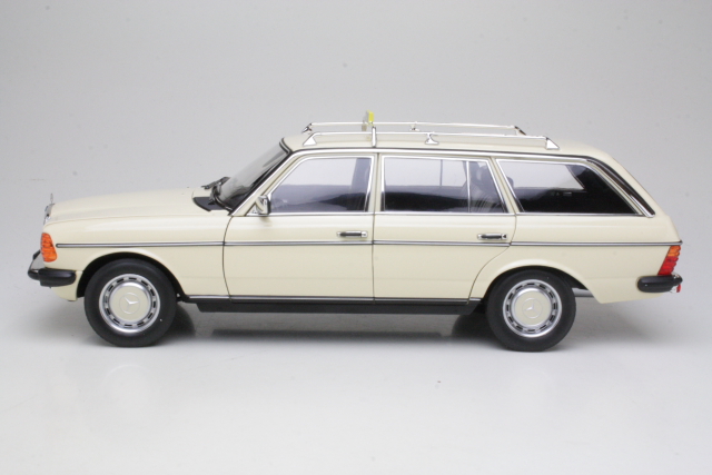 Mercedes 200T (s123) 1982, beige "Taxi" - Sulje napsauttamalla kuva