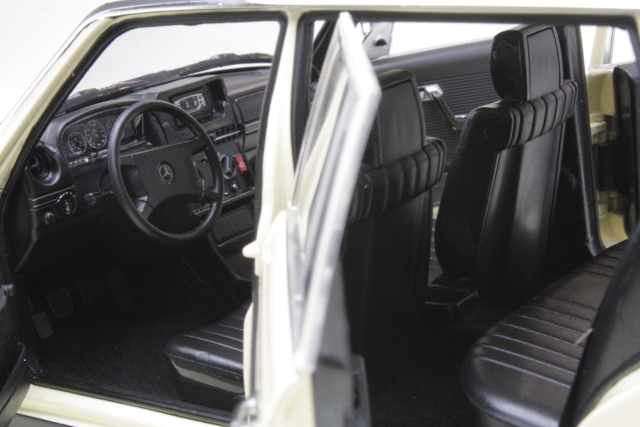 Mercedes 200T (s123) 1982, beige "Taxi" - Click Image to Close