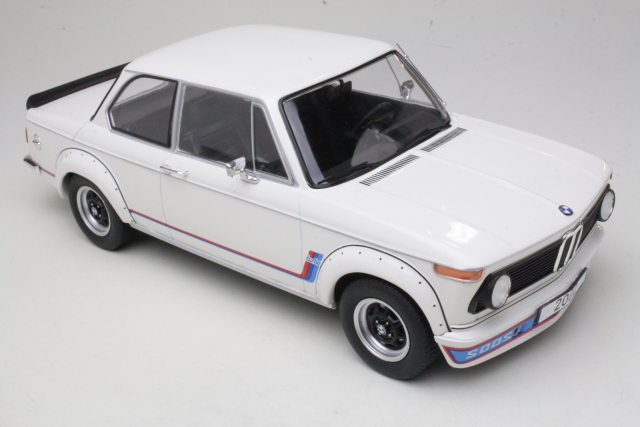 BMW 2002 Turbo 1973, valkoinen - Sulje napsauttamalla kuva