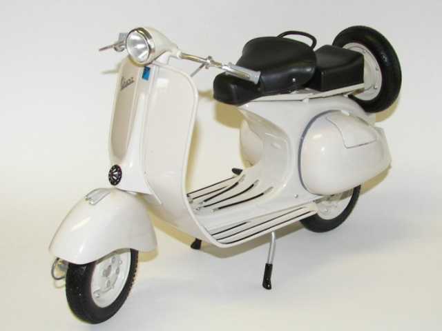 Vespa 150 VL 1T 1955, cream 1:6