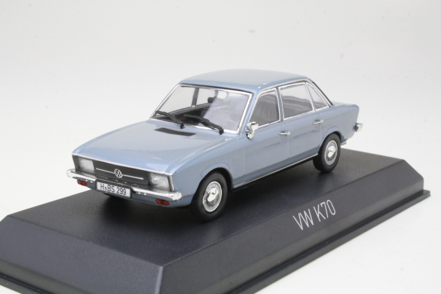 VW K70 1970, vaaleansininen