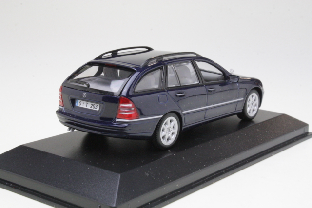 Mercedes C-Class T-Model, dark blue