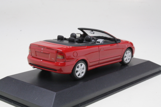 Opel Astra Cabriolet 2000, punainen