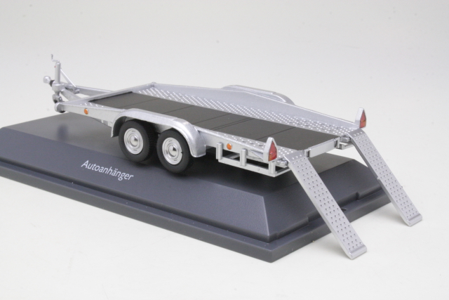 Autotrailer, silver