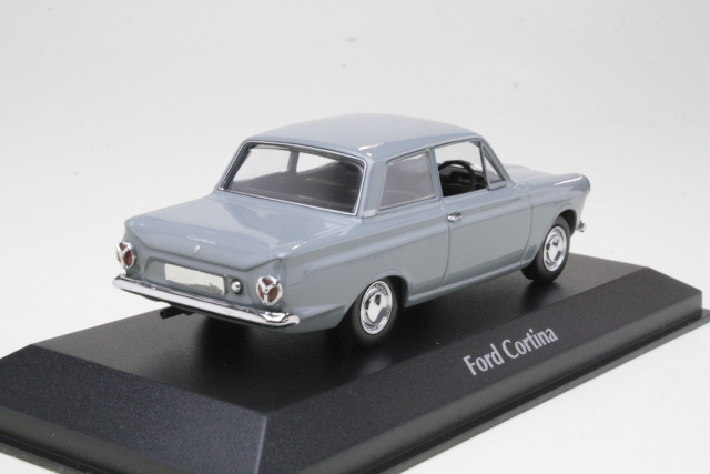 Ford Cortina Mk1 1962, harmaa - Sulje napsauttamalla kuva