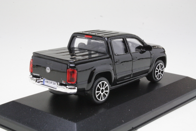 VW Amarok 2011, musta - Sulje napsauttamalla kuva