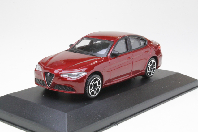 Alfa Romeo Giulia 2016, red