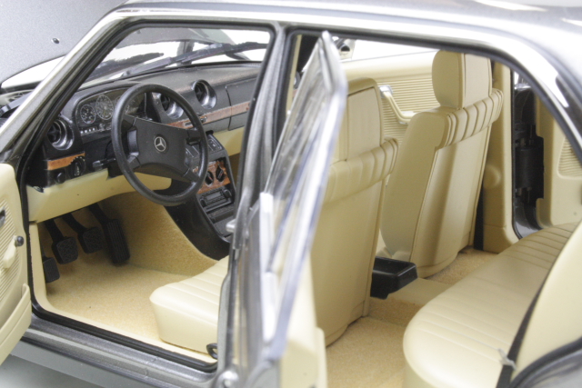 Mercedes 200 (w123) 1982, grey - Click Image to Close