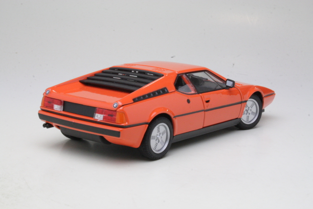 BMW M1 1978, oranssi - Sulje napsauttamalla kuva