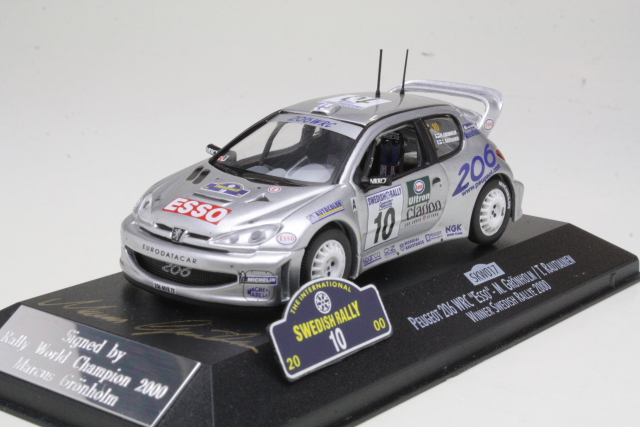 Peugeot 206 WRC, 1st. Sweden 2000, M.Grönholm. No,10 "Signed" - Sulje napsauttamalla kuva