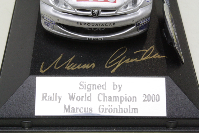 Peugeot 206 WRC, 1st. Sweden 2000, M.Grönholm. No,10 "Signed" - Sulje napsauttamalla kuva
