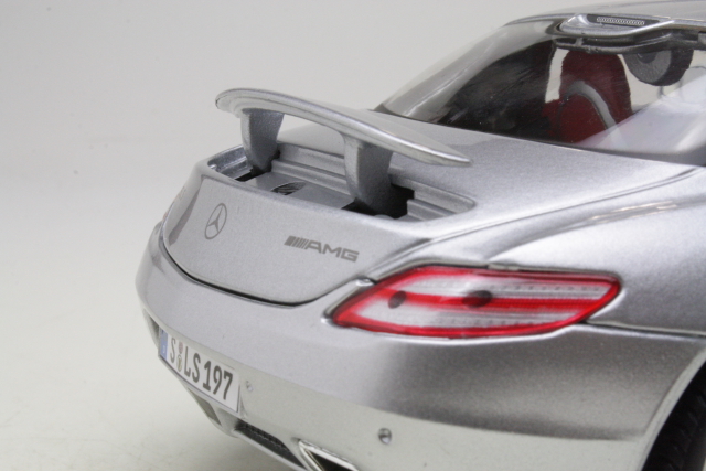 Mercedes SLS AMG 2010, hopea