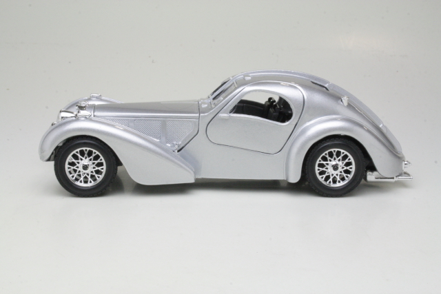 Bugatti Atlantic 1936, silver