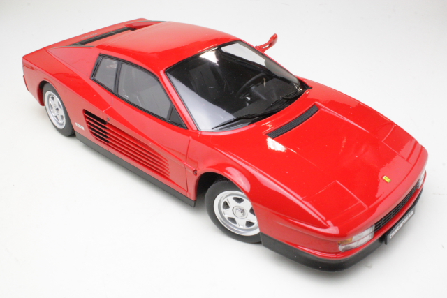 Ferrari Testarossa Mk1 1984, punainen - Sulje napsauttamalla kuva