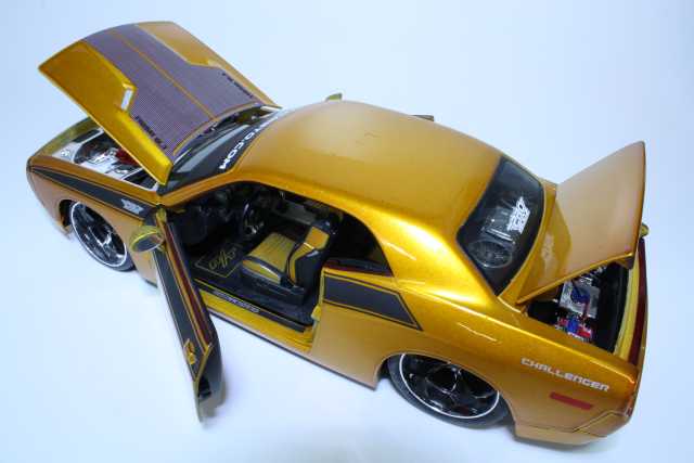 Dodge Challenger Concept Hemi 6.1 2006, kullanruskea