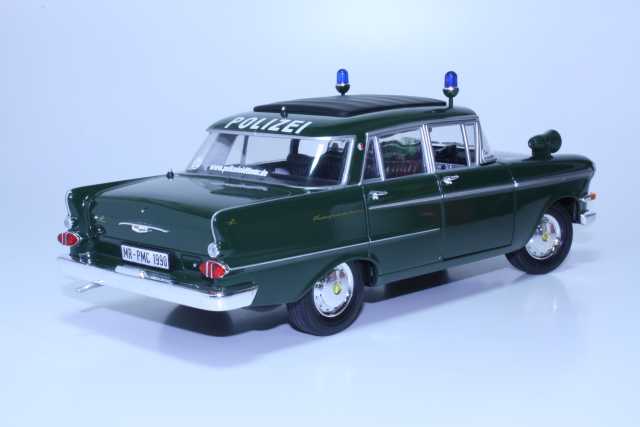 Opel Kapitän P2 1963 "Polizei", tummanvihreä - Sulje napsauttamalla kuva