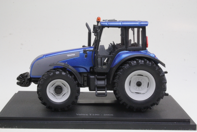 Valtra T190 2006, blue