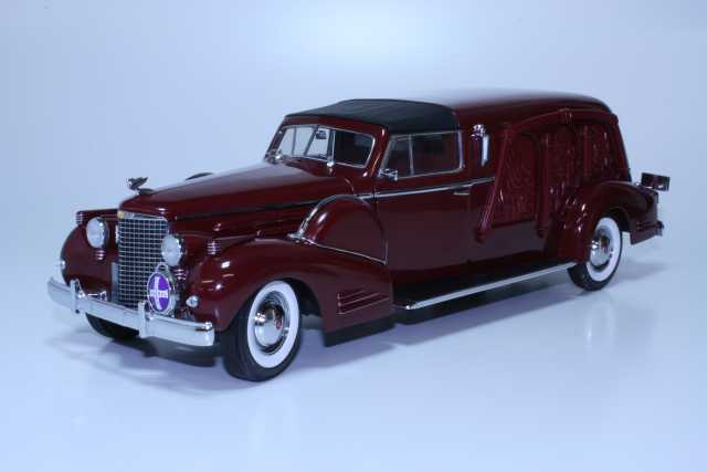 Cadillac Town Car Hearse 1938, punainen