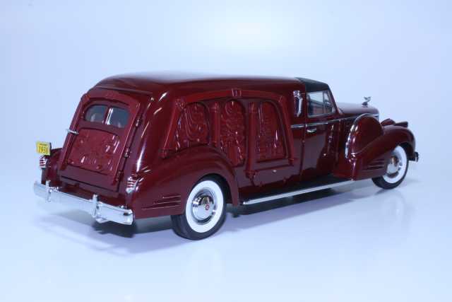 Cadillac Town Car Hearse 1938, punainen