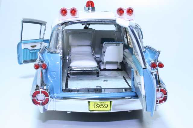 Cadillac Superior Royal Crown Ambulance 1959, blue/white