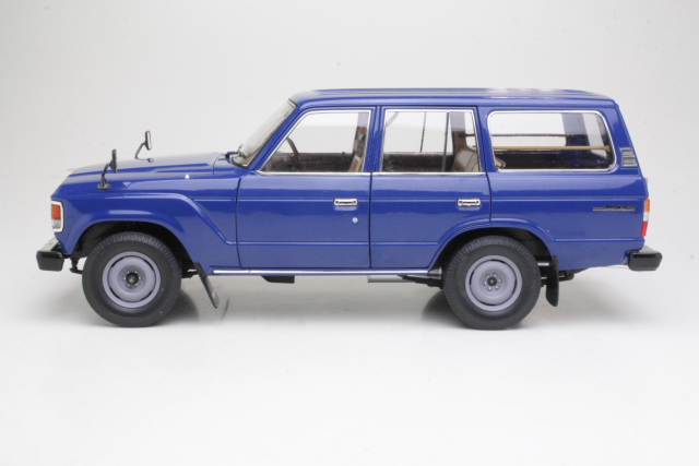 Toyota Land Cruiser 60, blue